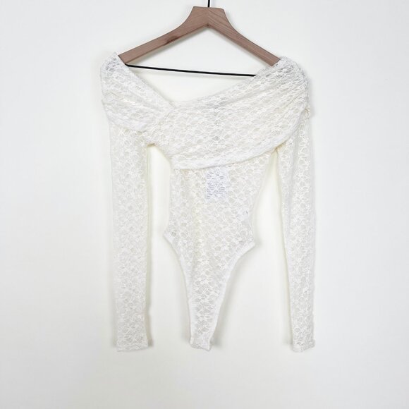 🆕 Off-Shoulder Bodysuit - Picture 5 of 12